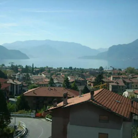 4 Bedrooms Appartement With Lake View Enclosed Garden And Wifi At Dervio Dervio