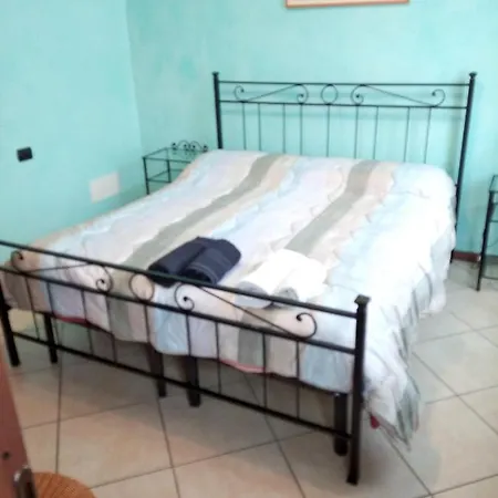 4 Bedrooms Appartement With Lake View Enclosed Garden And Wifi At Dervio