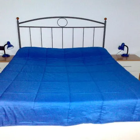 4 Bedrooms Appartement With Lake View Enclosed Garden And Wifi At Dervio Apartment *